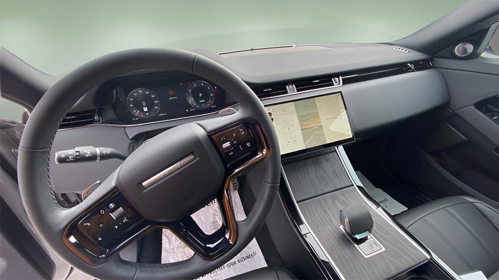 Used 2024 Land Rover Range Rover Evoque Dynamic SE image 11