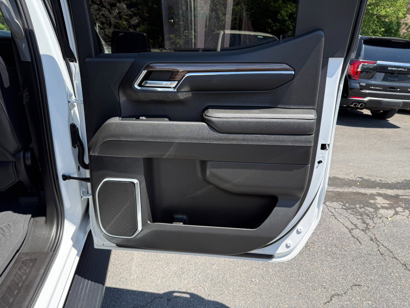 Used 2023 Chevrolet Silverado 1500 RST w/ Convenience Package II AWD/4WD image 21