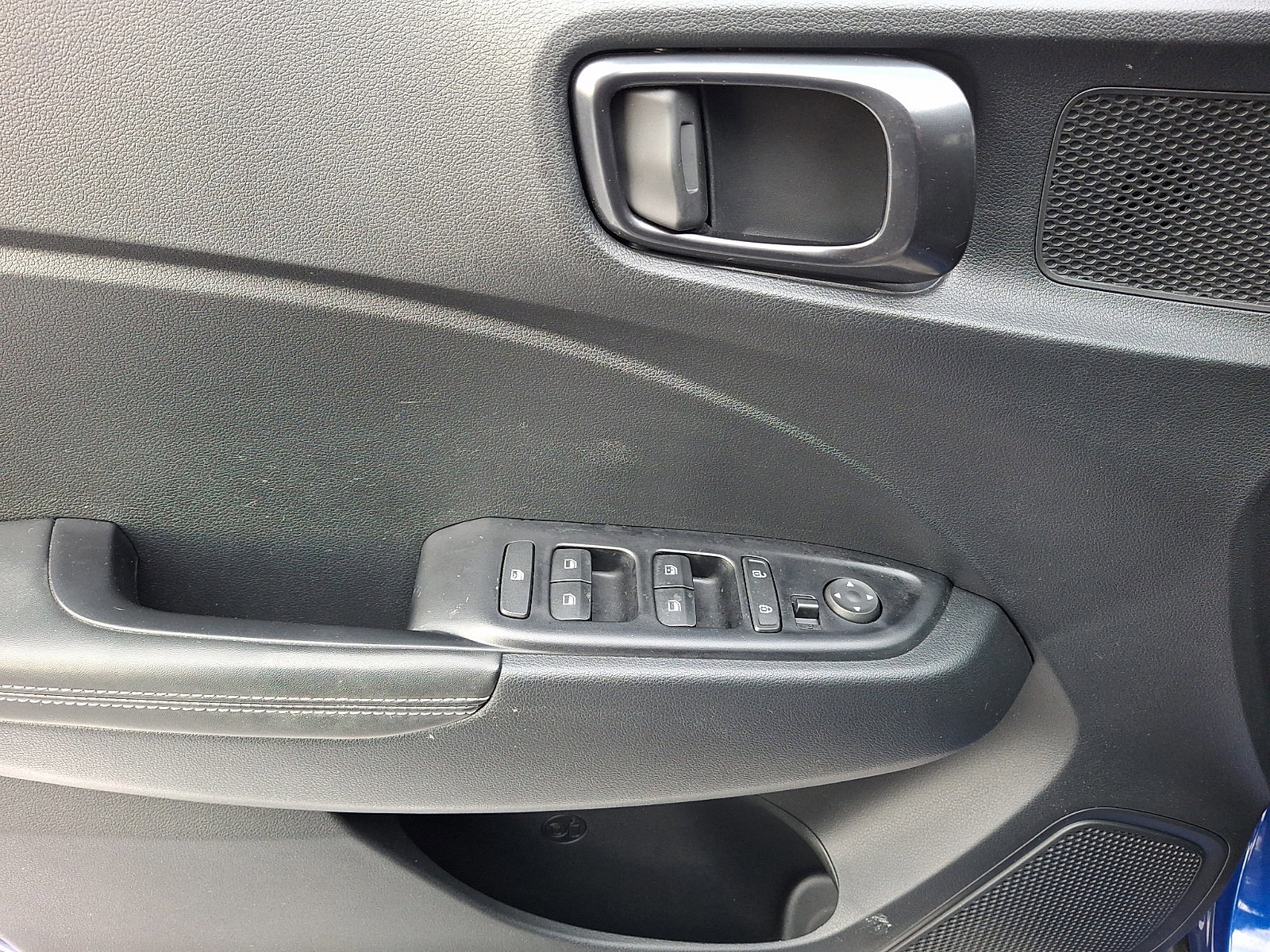 Certified 2023 Hyundai Venue Limited image 12