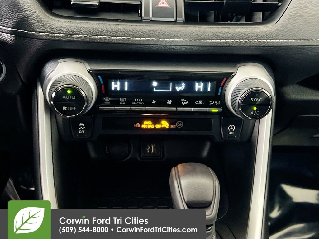 Used 2023 Toyota RAV4 XLE image 9