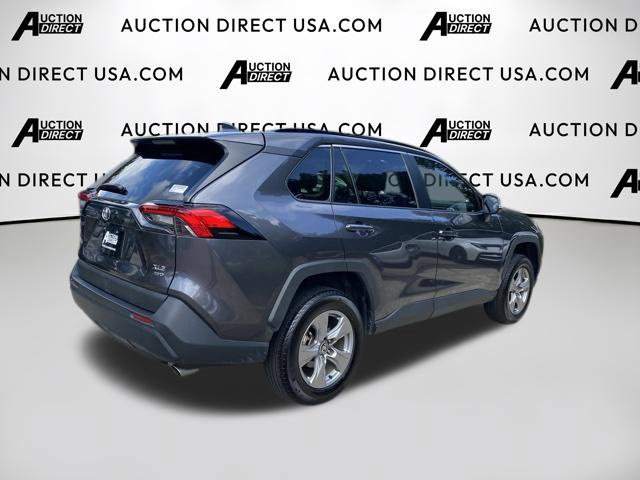 Used 2024 Toyota RAV4 XLE AWD/4WD image 24