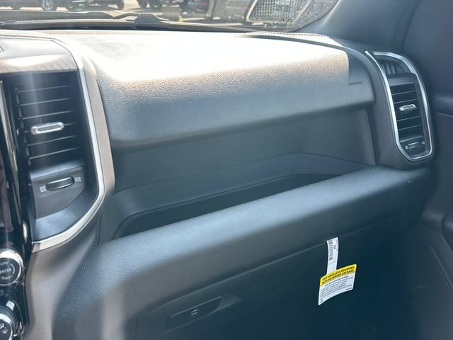 New 2026 RAM 1500 Express AWD/4WD image 24
