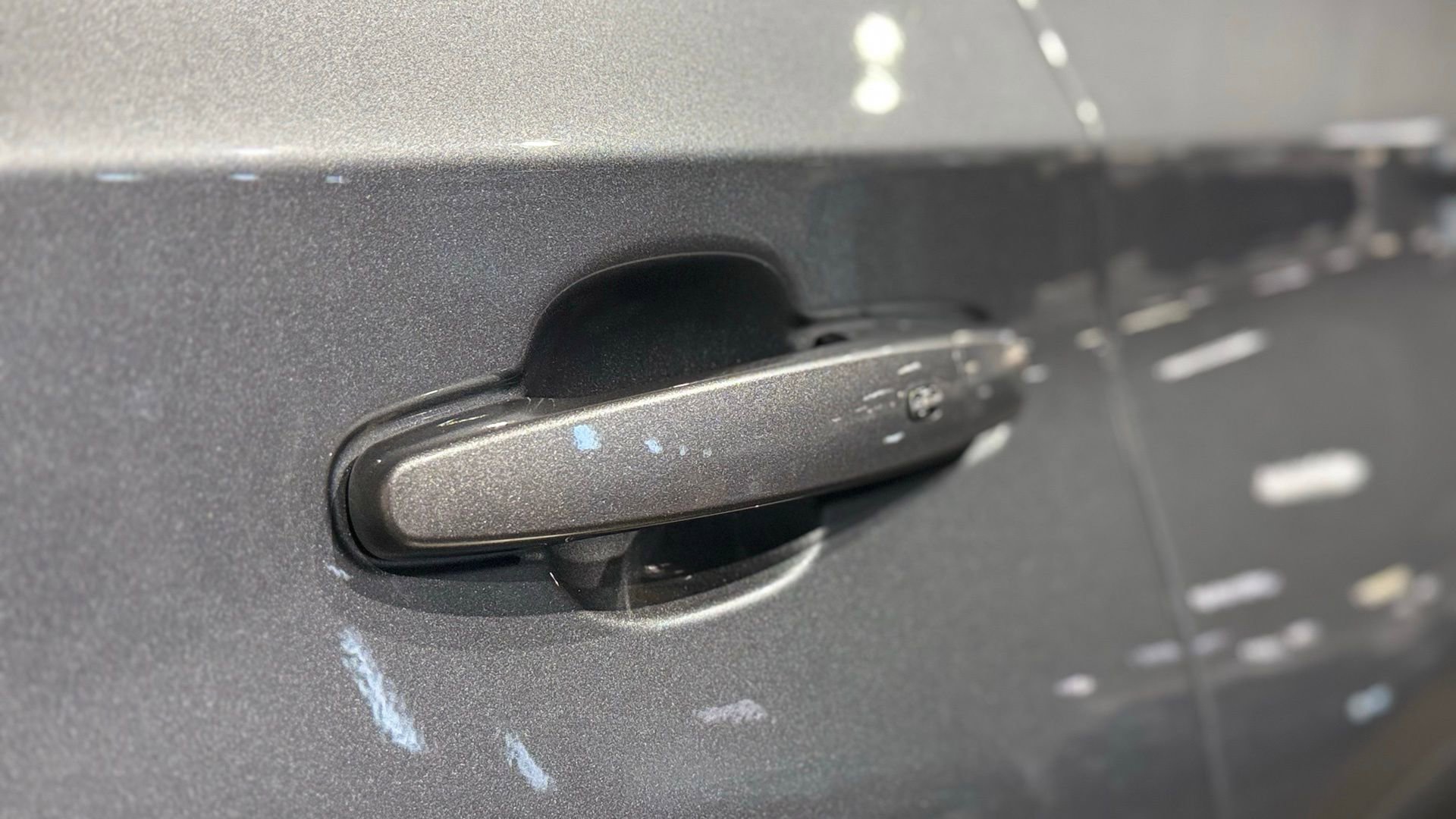 Used 2020 Chevrolet Traverse LT image 19