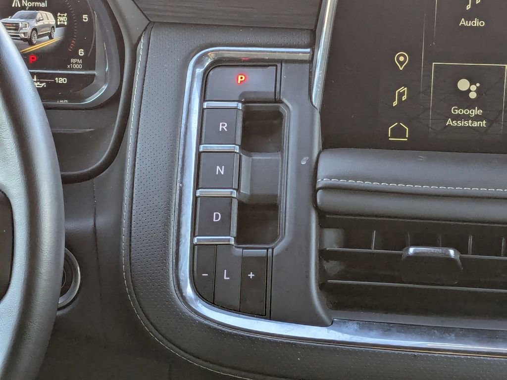 Used 2024 GMC Yukon XL SLT image 22