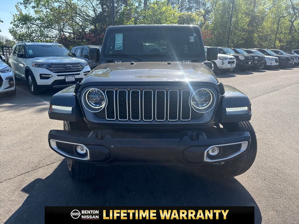 Used 2025 Jeep Wrangler Unlimited Sahara w/ Safety Group image 10