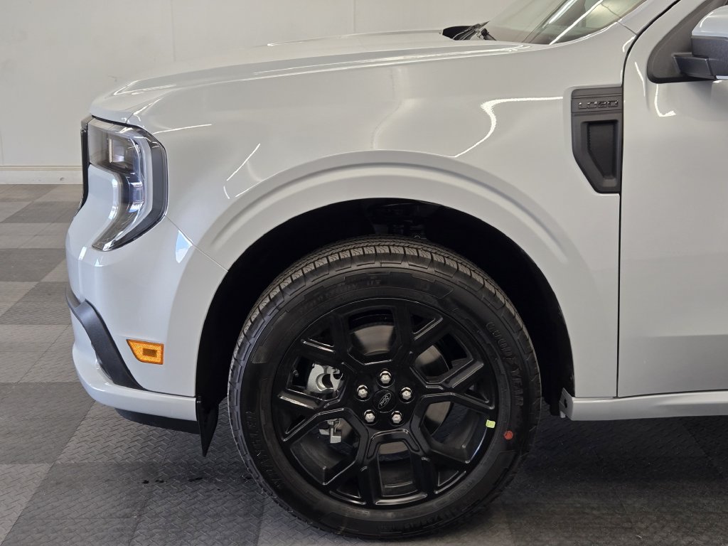 New 2026 Ford Maverick Lobo AWD/4WD image 9