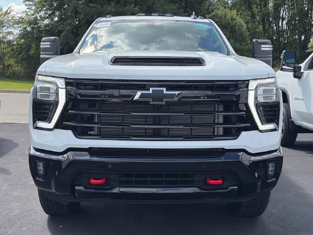 New 2026 Chevrolet Silverado 3500 LT w/ Trail Boss Package AWD/4WD image 2