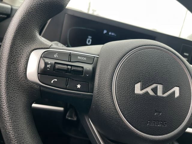 Used 2024 Kia Sportage LX image 10