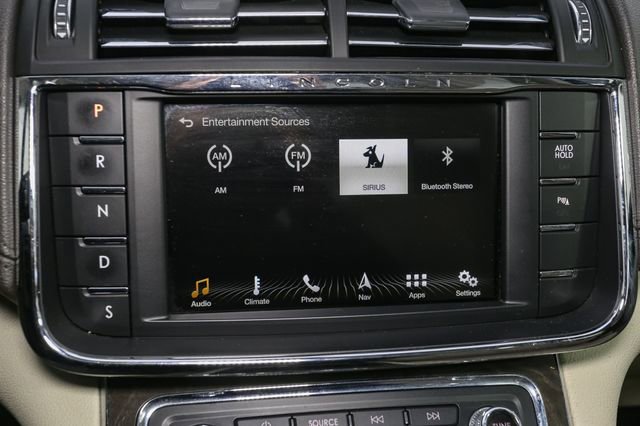 Used 2018 Lincoln Continental Select AWD/4WD image 22