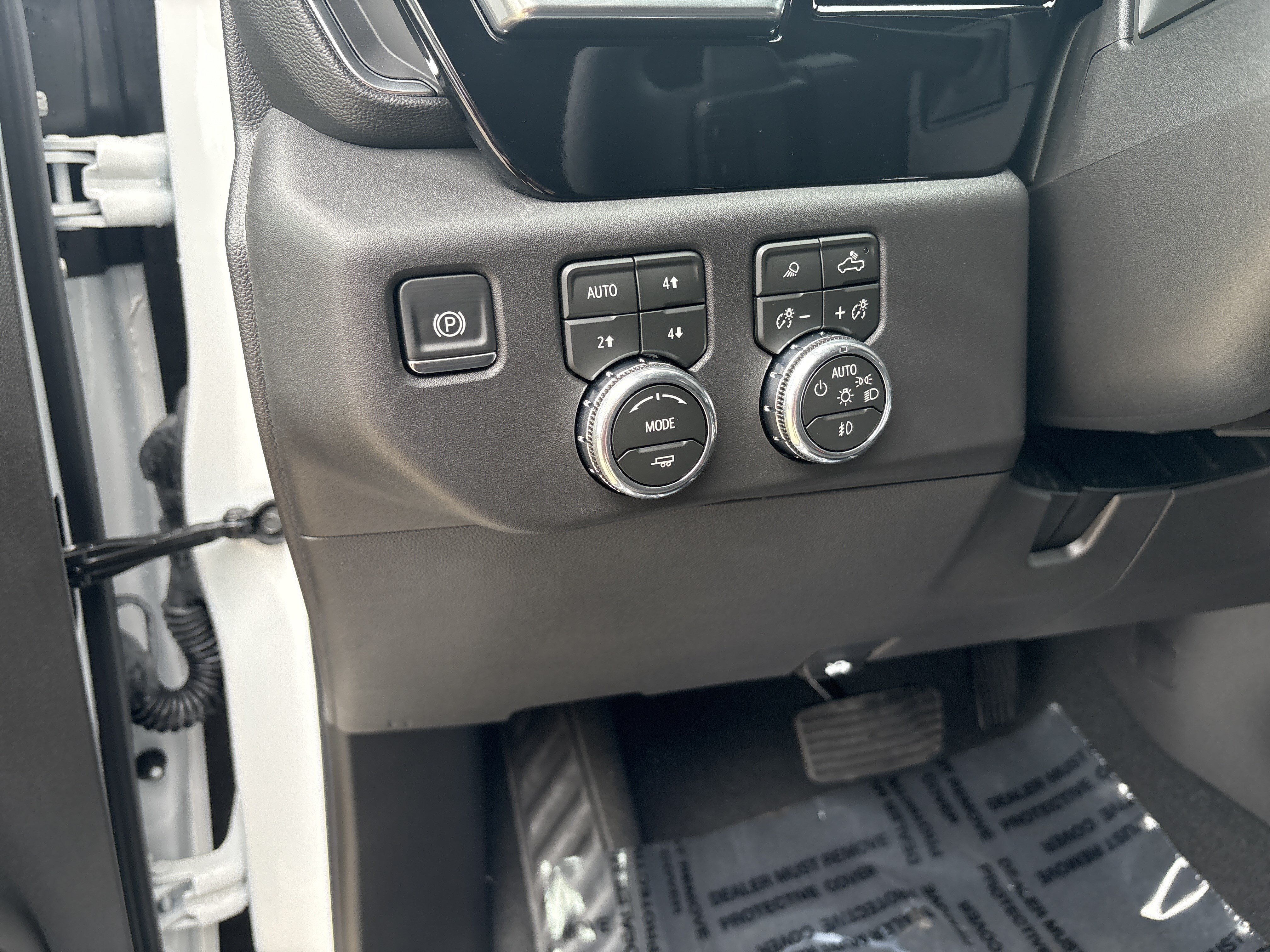 New 2026 GMC Sierra 1500 Elevation w/ Elevation Premium Package AWD/4WD image 13