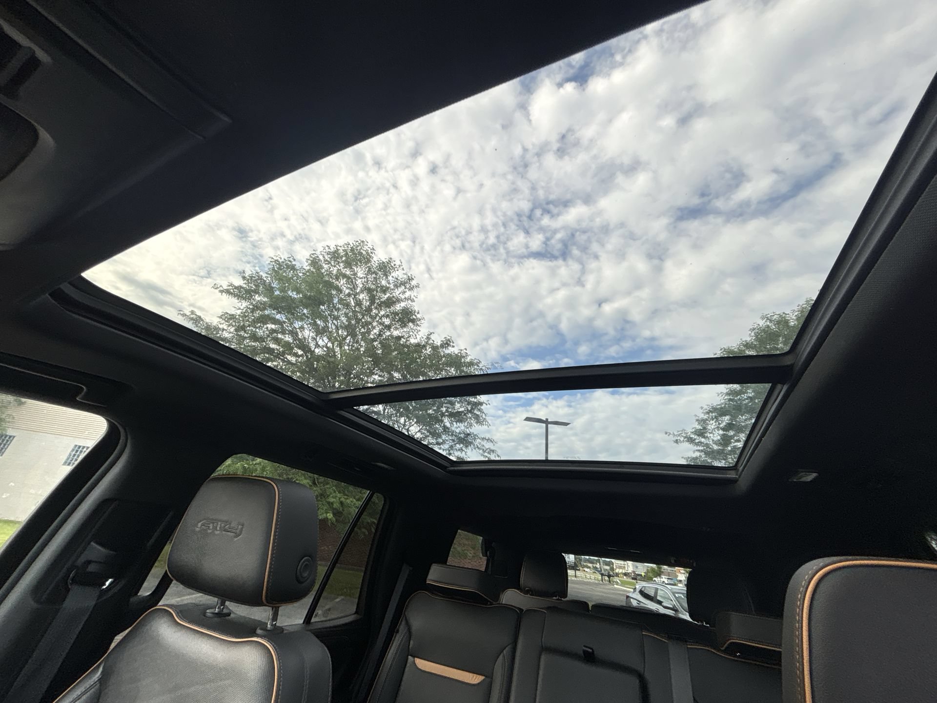 Certified 2023 GMC Yukon AT4 AWD/4WD image 19