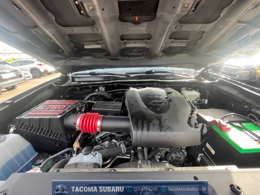 Used 2021 Toyota Tacoma TRD Off-Road w/ TRD Premium Off Road Package AWD/4WD image 20