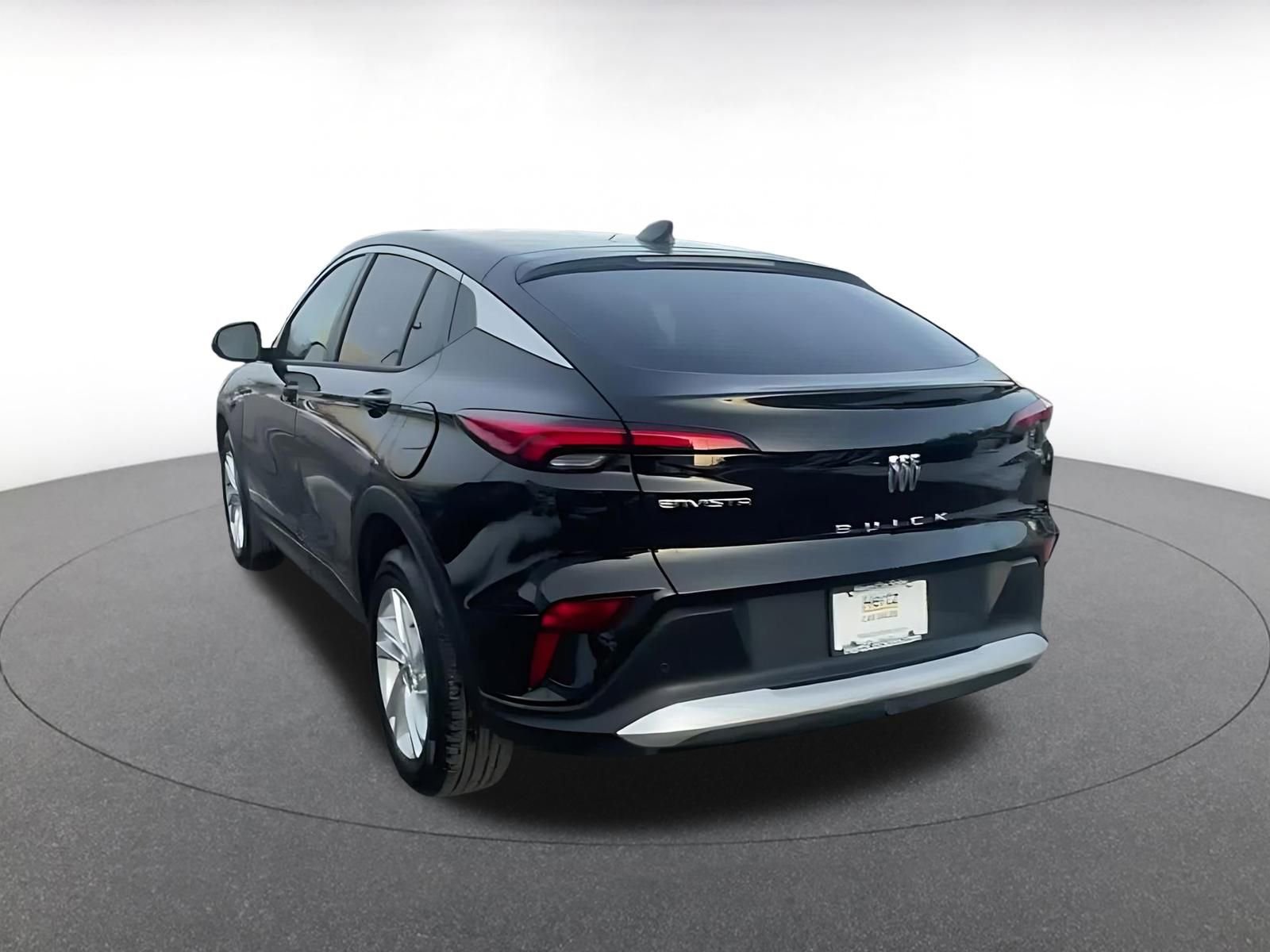 Used 2025 Buick Envista Preferred image 11