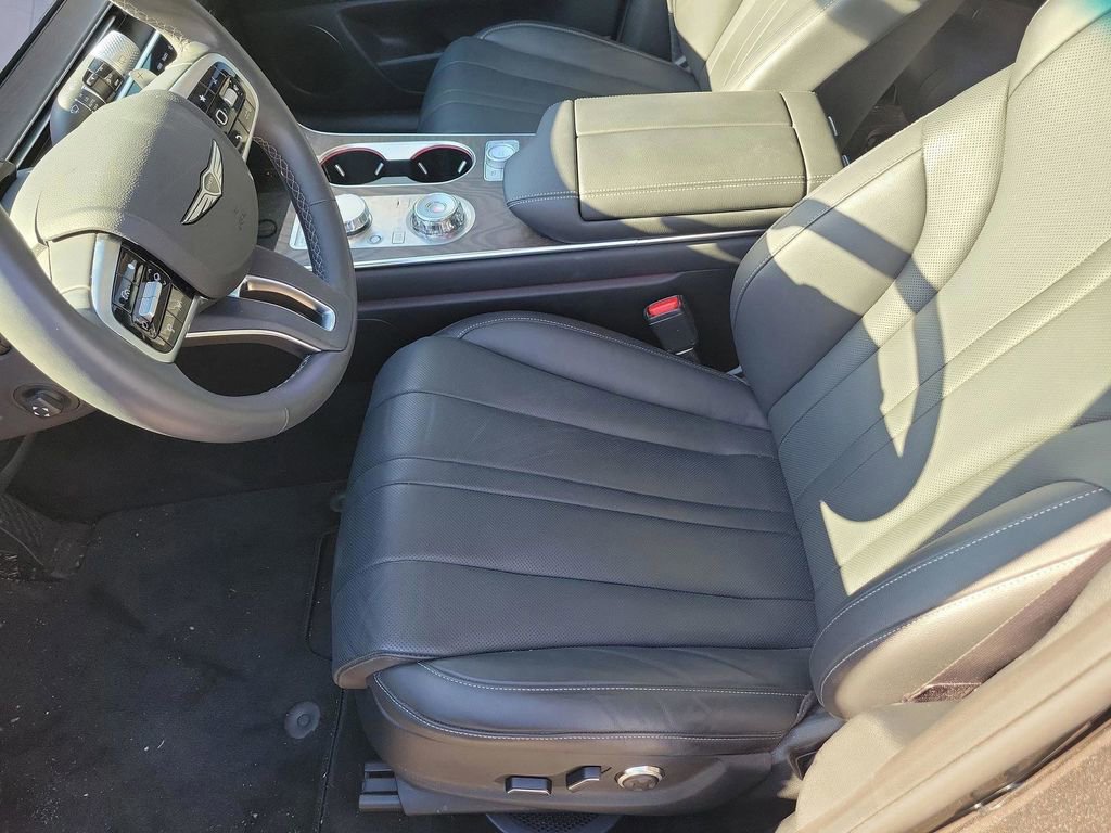 Used 2025 Genesis GV80 2.5T Advanced AWD/4WD image 26