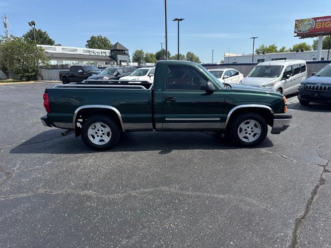 Used 2005 Chevrolet Silverado 1500 LS w/ Light Duty Power Package RWD image 8