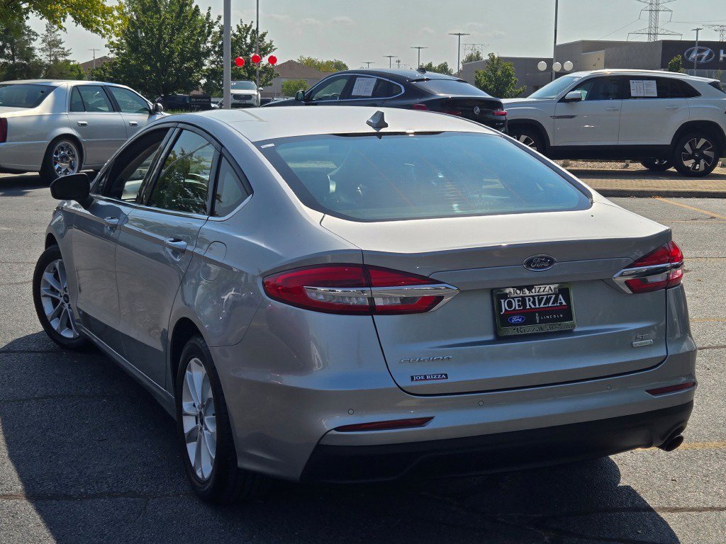 Used 2020 Ford Fusion SE image 11