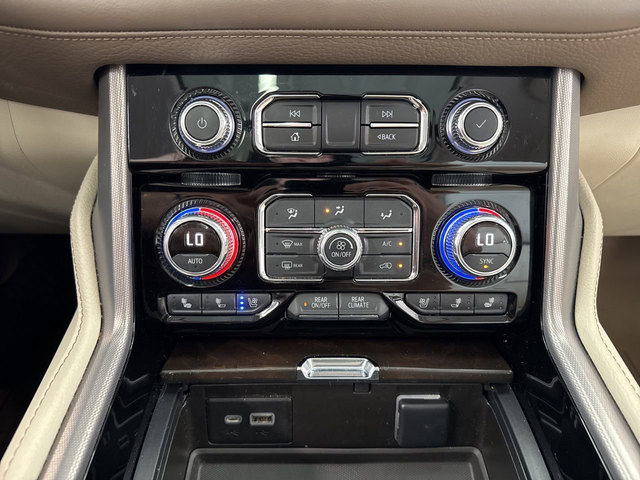 Used 2022 GMC Yukon Denali image 31