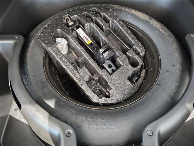 Used 2019 Jeep Grand Cherokee Altitude AWD/4WD image 25
