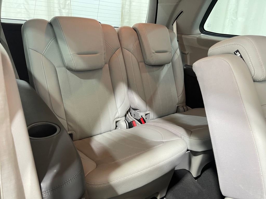 Used 2016 Mercedes-Benz GL 450 4MATIC image 33