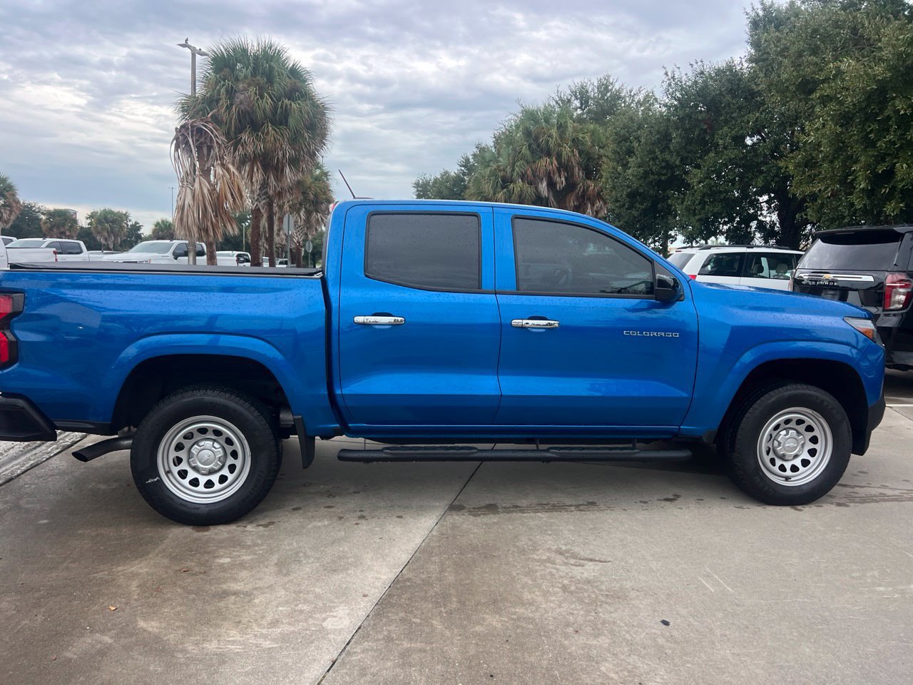 Used 2023 Chevrolet Colorado W/T w/ Safety Package RWD image 6