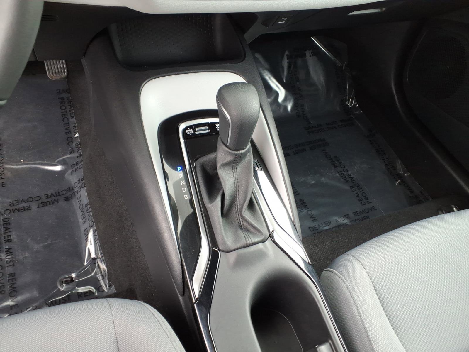 Certified 2025 Toyota Corolla SE image 10