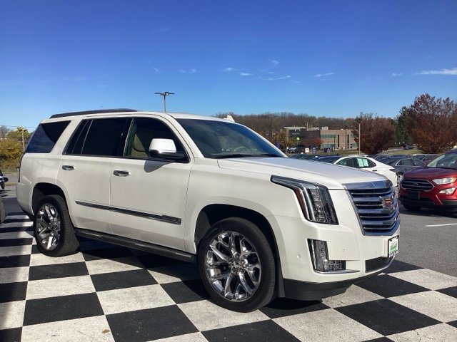 Used 2018 Cadillac Escalade Platinum image 5