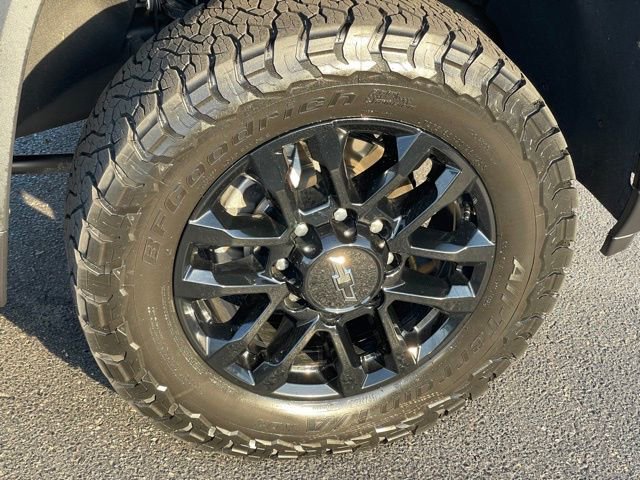 Used 2025 Chevrolet Silverado 2500 LT w/ Trail Boss Package image 25
