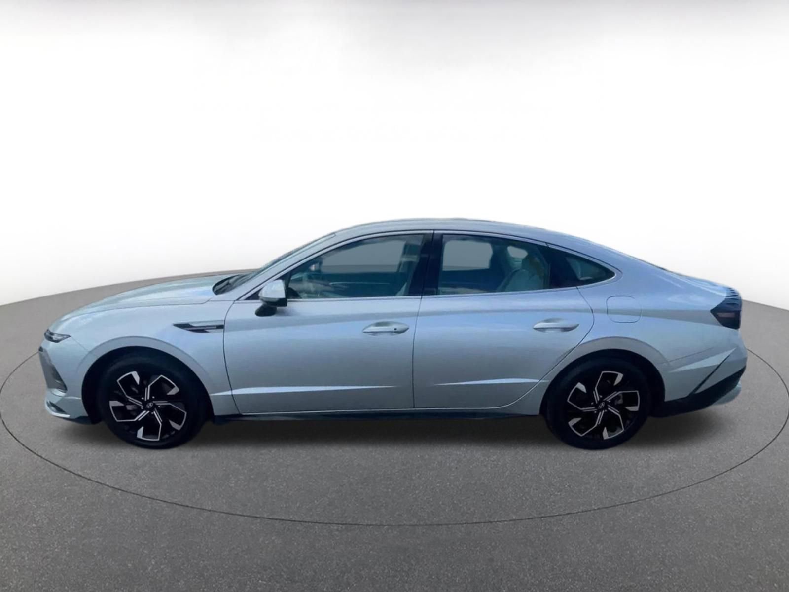 Used 2025 Hyundai Sonata SEL image 9