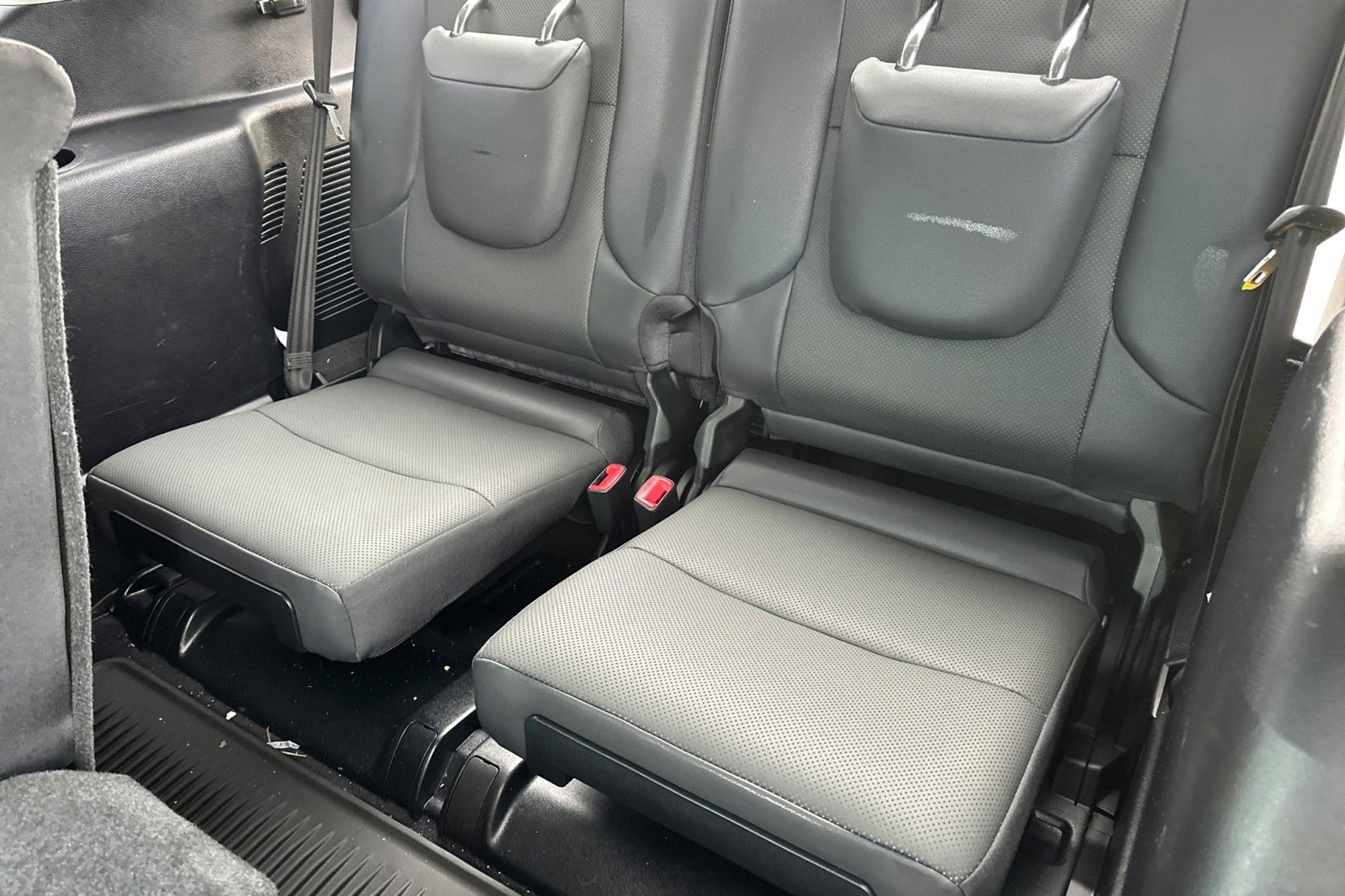 Used 2019 Lexus GX 460 image 32