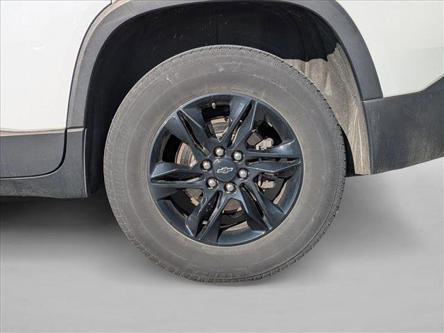 Used 2023 Chevrolet Traverse LT w/ Midnight/Sport Edition image 14