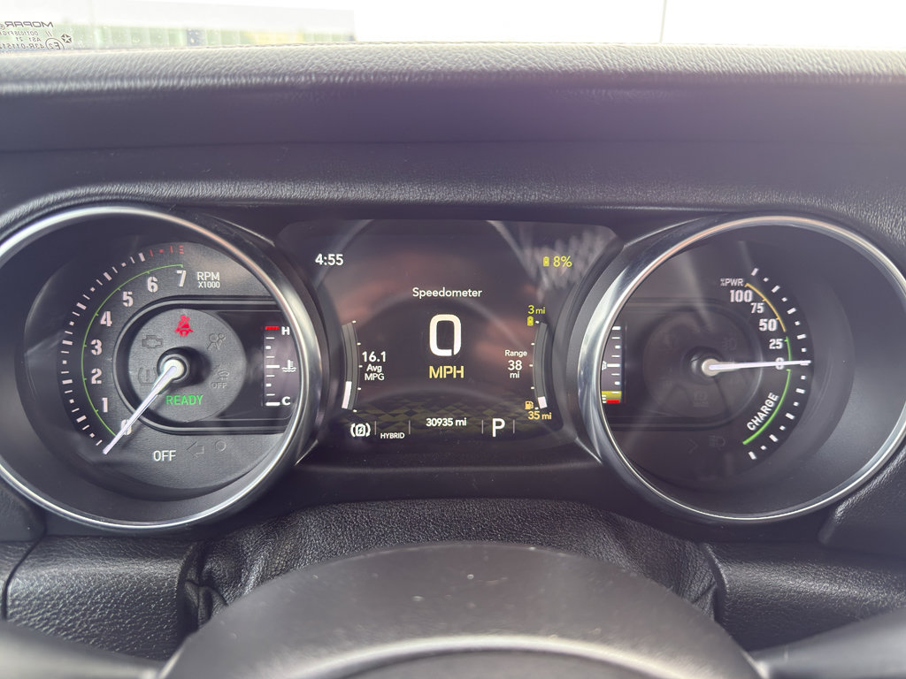 Used 2021 Jeep Wrangler Unlimited Sahara w/ Cold Weather Group image 17