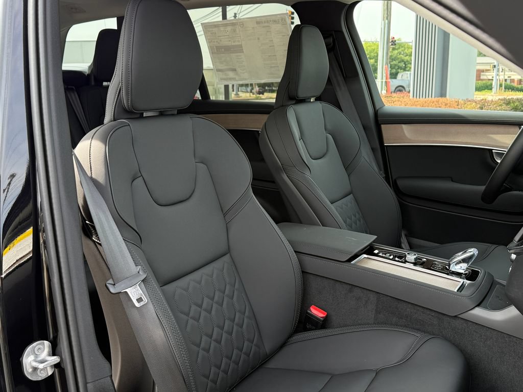 New 2026 Volvo XC90 T8 Plus AWD/4WD image 9
