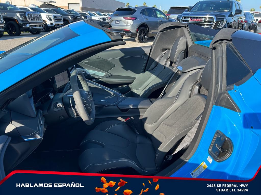 Used 2025 Chevrolet Corvette Stingray Convertible w/ 1LT RWD image 15