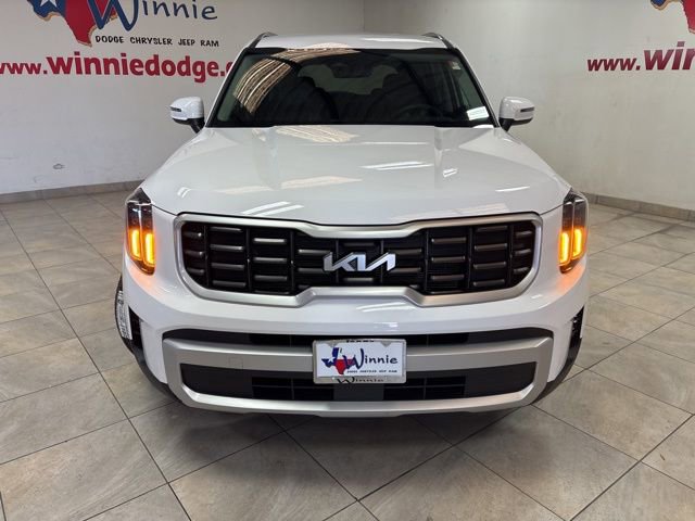 Used 2024 Kia Telluride S image 2