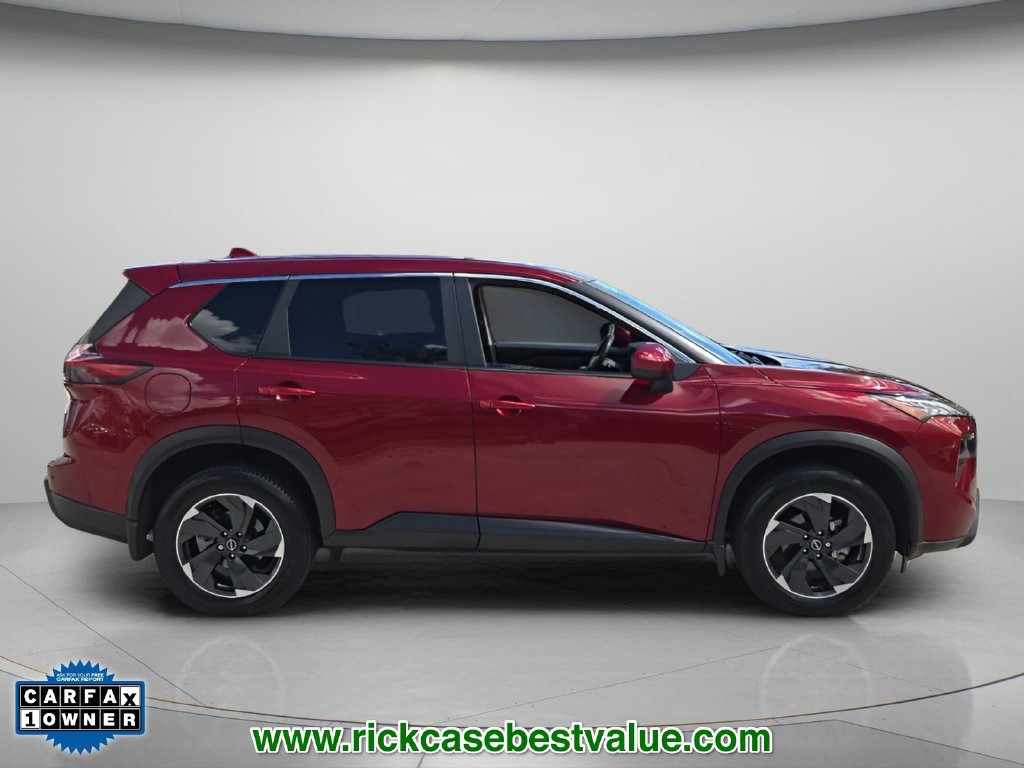 Used 2025 Nissan Rogue SV AWD/4WD image 4