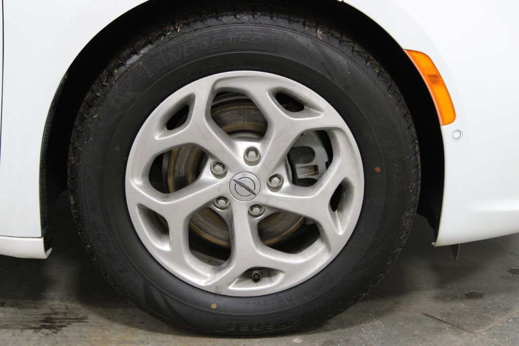 Used 2022 Chrysler Pacifica Limited image 13