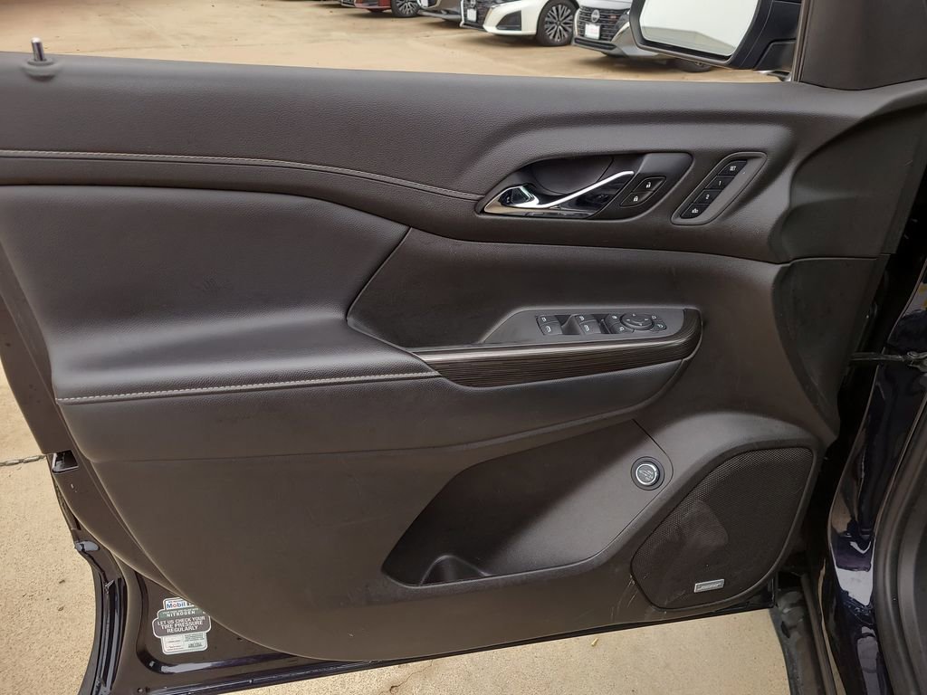 Used 2021 GMC Acadia SLT w/ Preferred Package FWD image 19