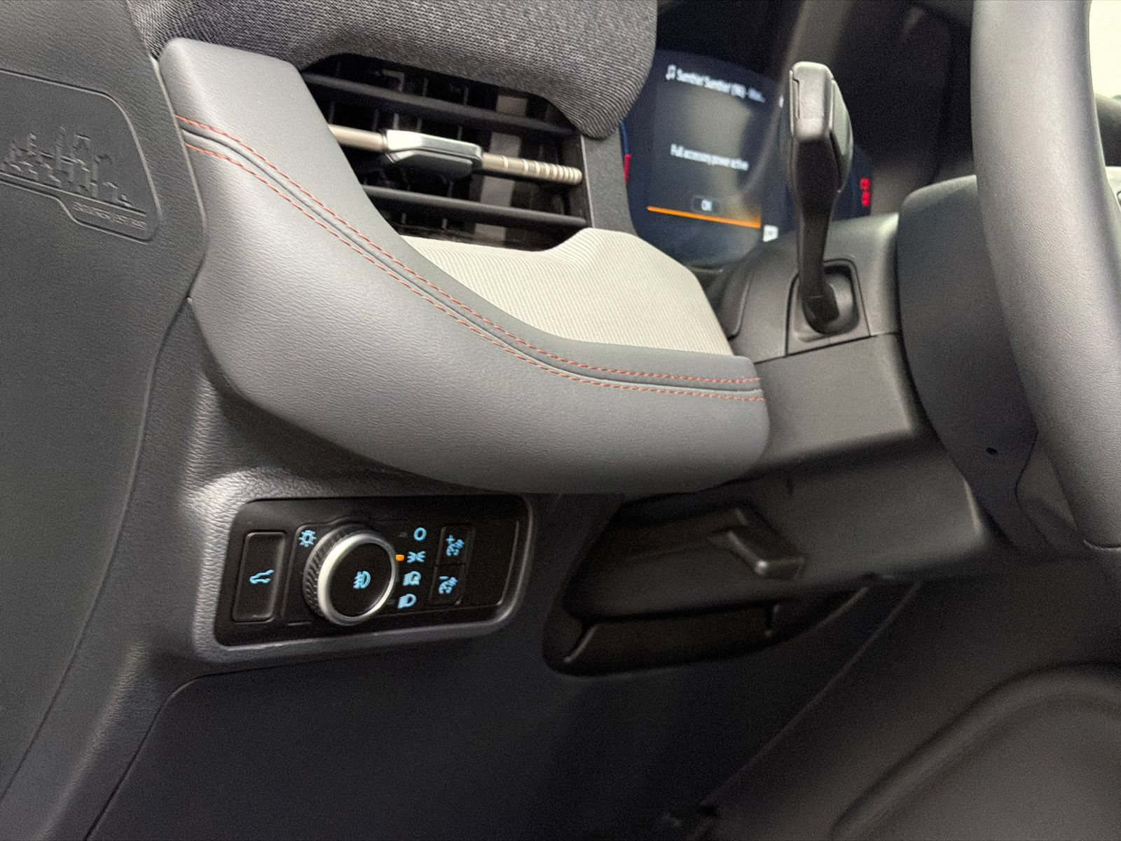 New 2027 Ford Explorer Active w/ Active Comfort Package AWD/4WD image 17