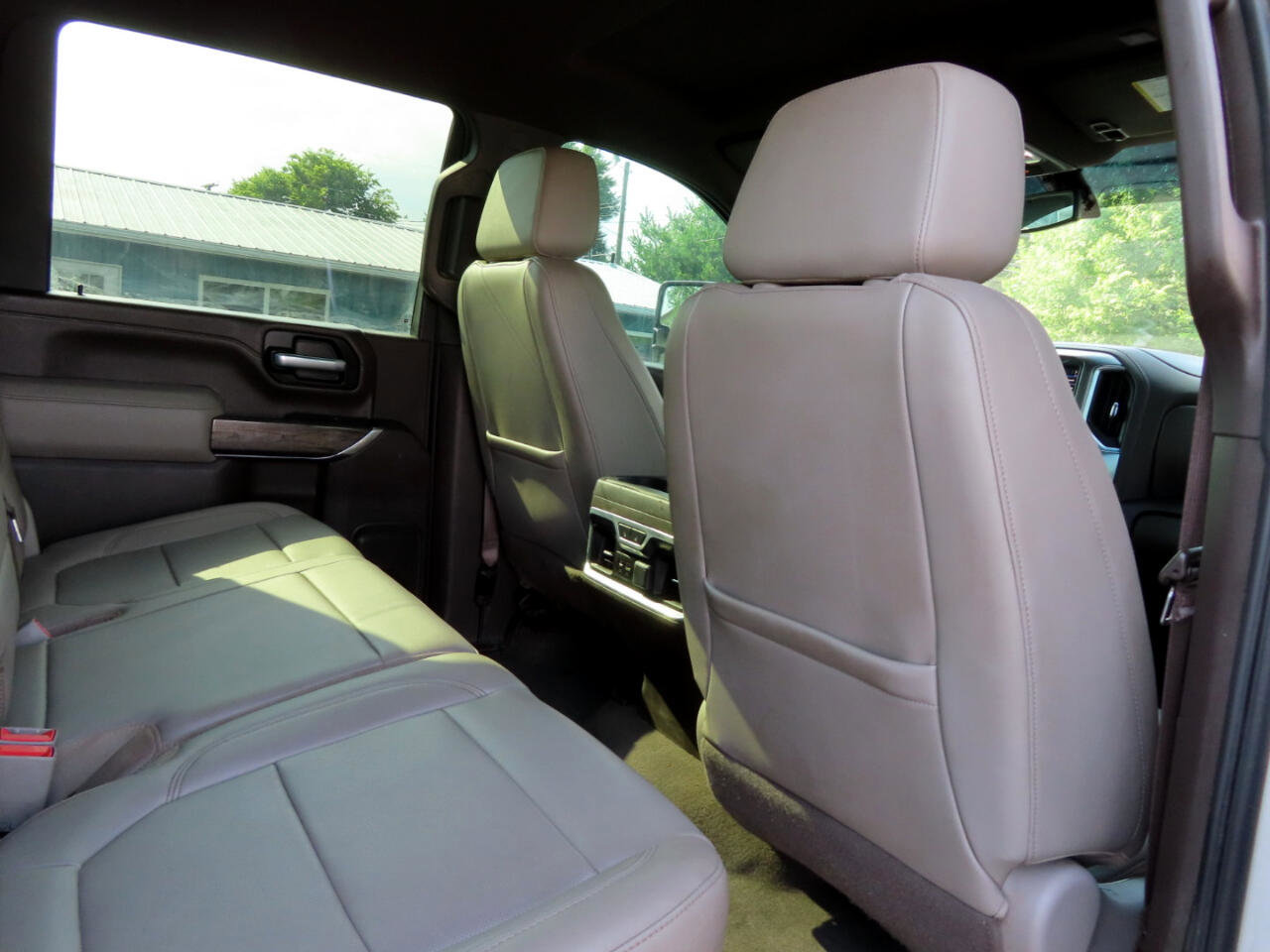 Used 2020 Chevrolet Silverado 2500 LTZ w/ LTZ Convenience Package image 31