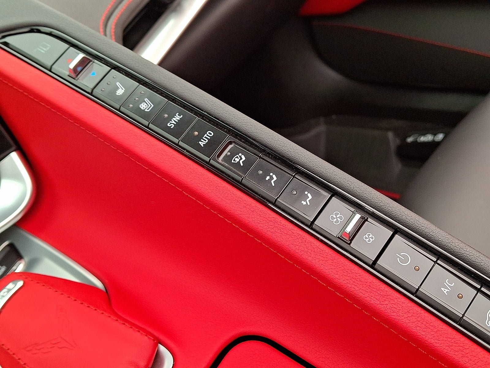 Used 2022 Chevrolet Corvette Stingray Preferred Conv w/ Z51 Performance Package RWD image 15
