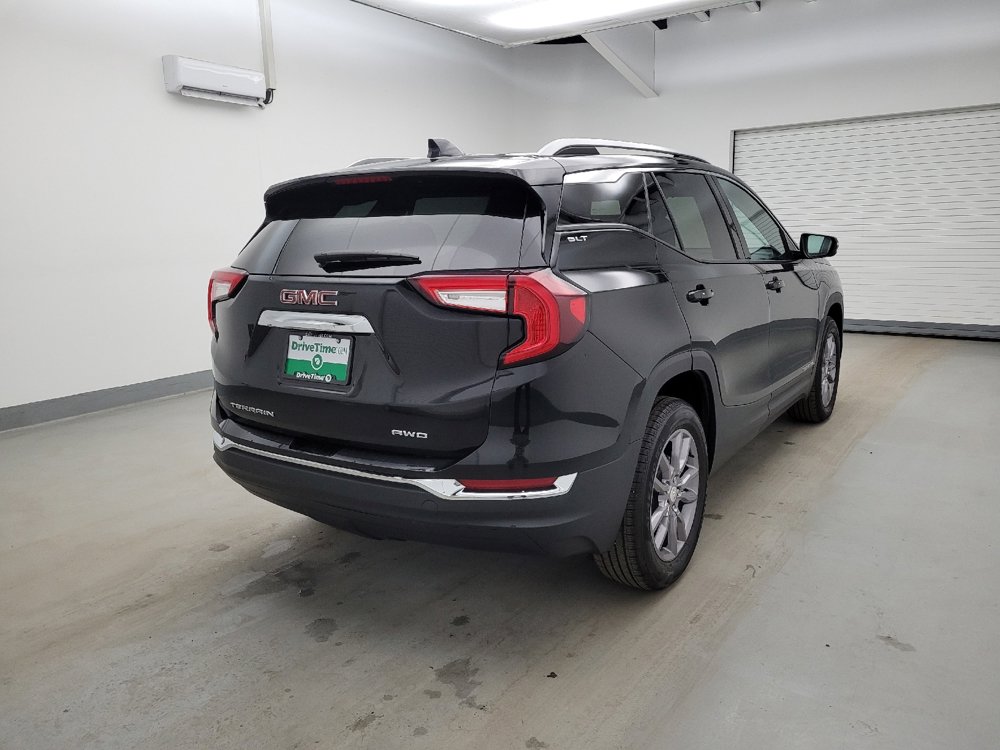 Used 2024 GMC Terrain SLT image 9