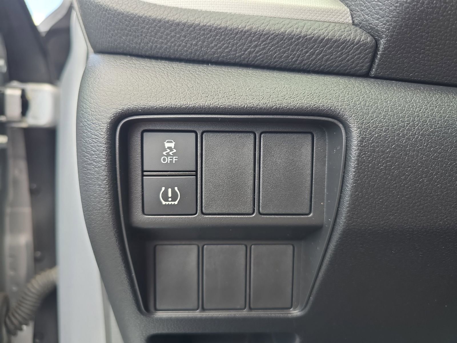 Used 2019 Honda CR-V LX image 20