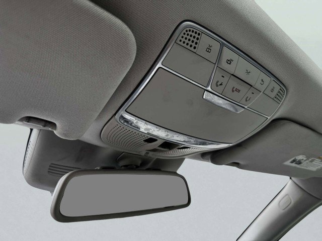 Used 2017 Mercedes-Benz S 550 Sedan image 29