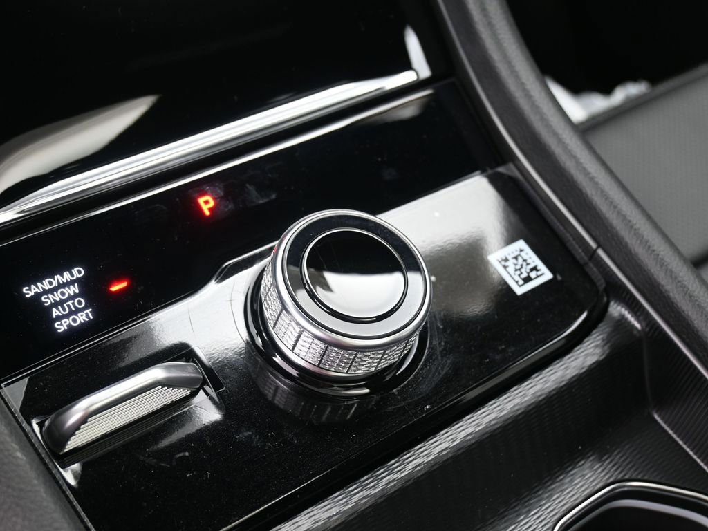 New 2025 Jeep Grand Cherokee Limited w/ Luxury Tech Group II image 18