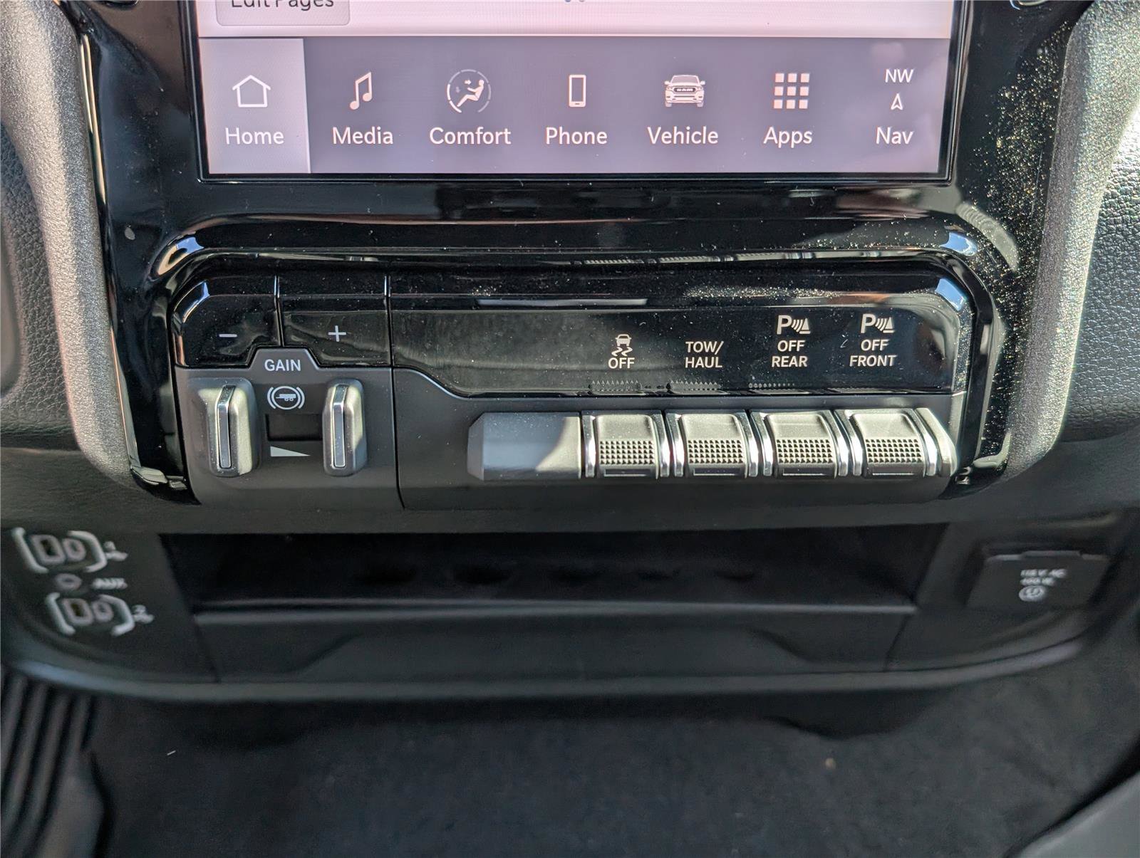 New 2026 RAM 3500 Tradesman image 19