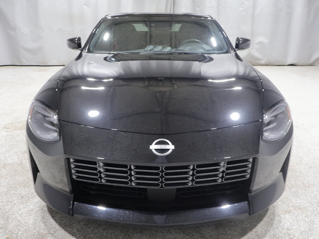 Used 2024 Nissan Z Performance w/ Floor Mat Package RWD image 8