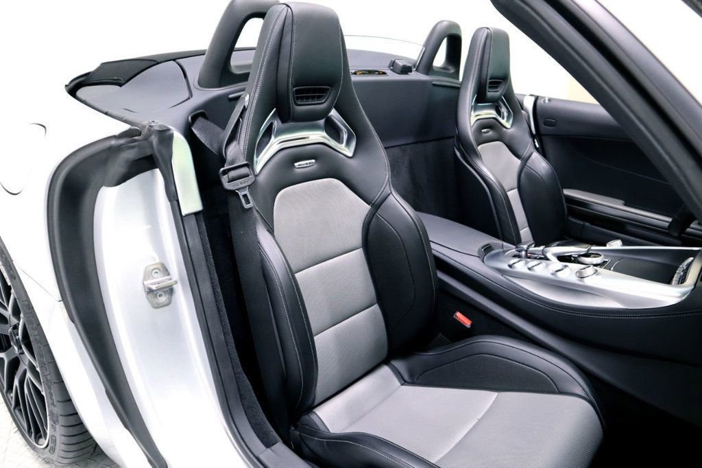 Used 2019 Mercedes-Benz AMG GT image 24