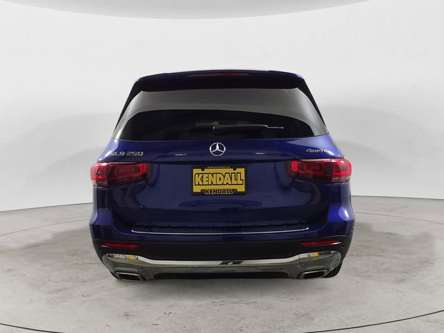 Used 2023 Mercedes-Benz GLB 250 4MATIC image 4