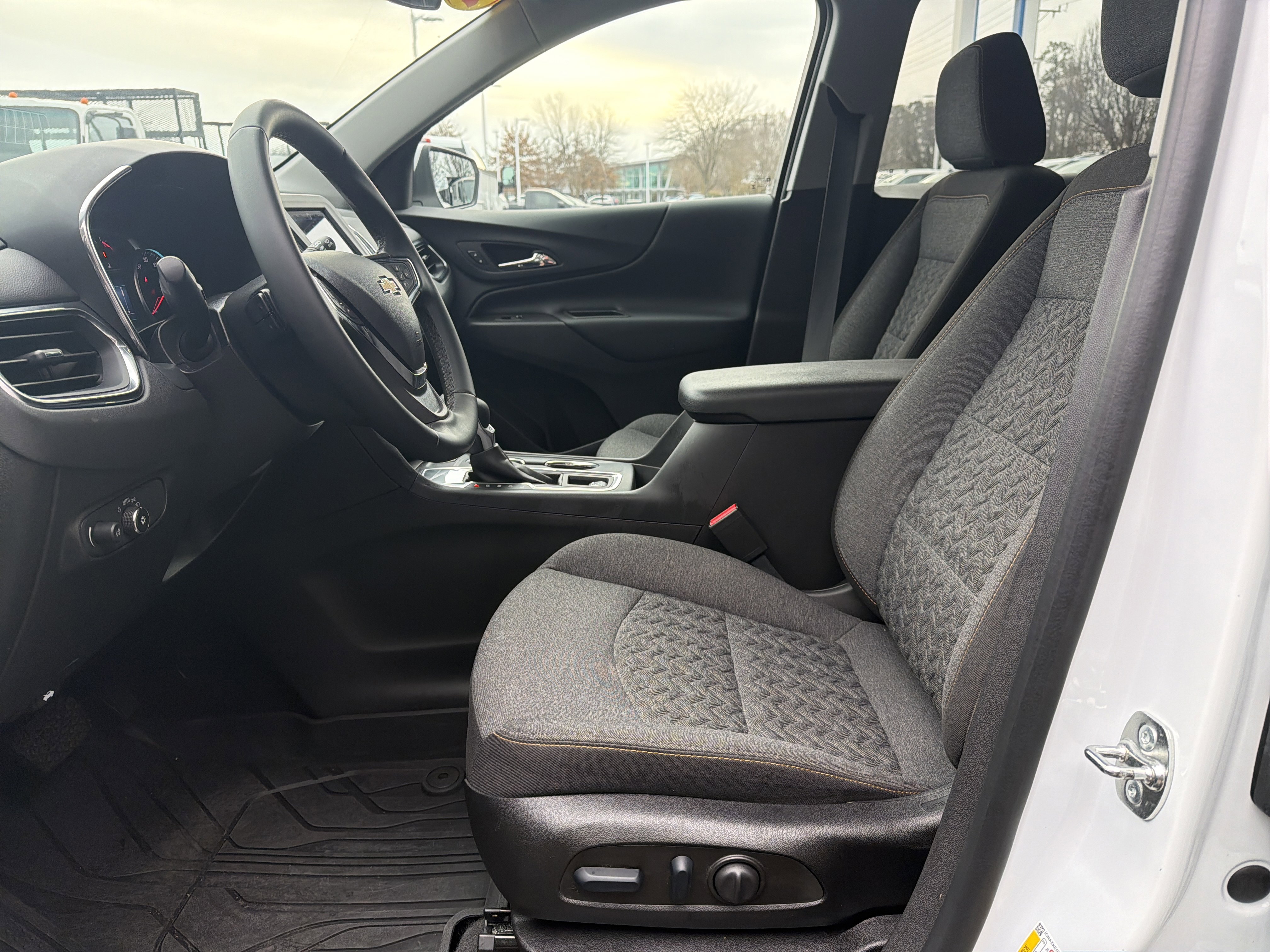 Used 2024 Chevrolet Equinox LT w/ LPO, Floor Liner Package image 16