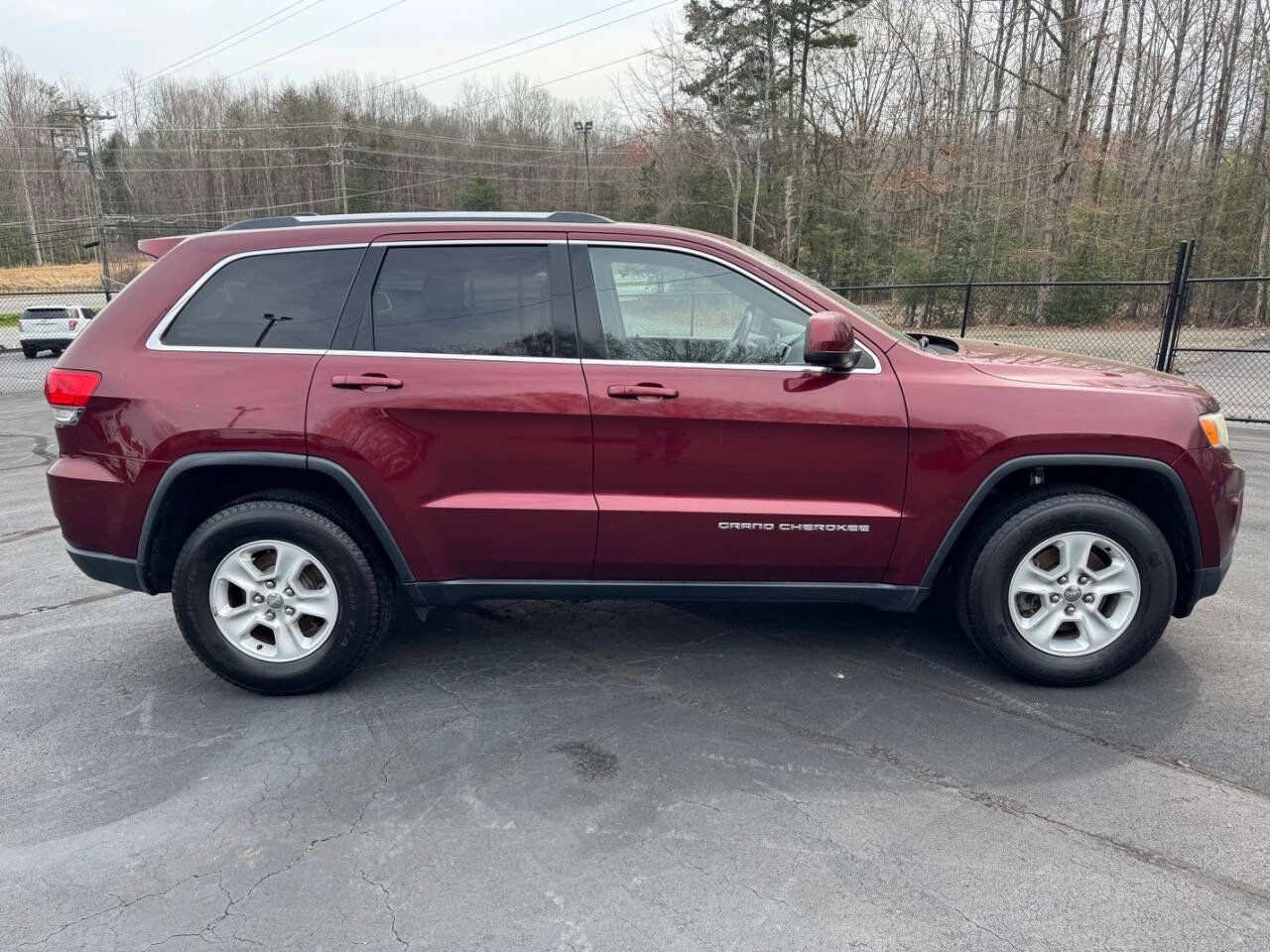 Used 2016 Jeep Grand Cherokee Laredo w/ Quick Order Package 23E AWD/4WD image 6